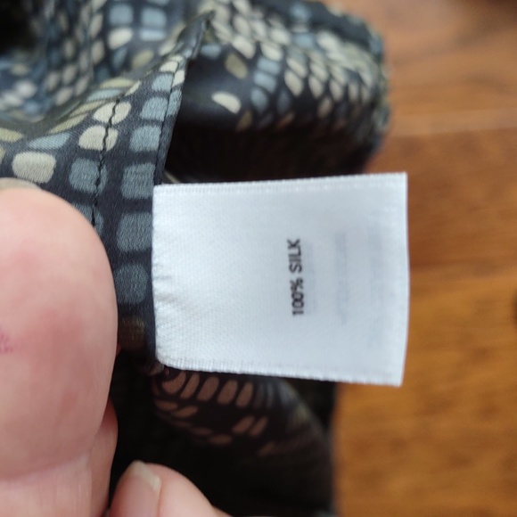 Flounce silk off shoulder top - Picture 4 of 4